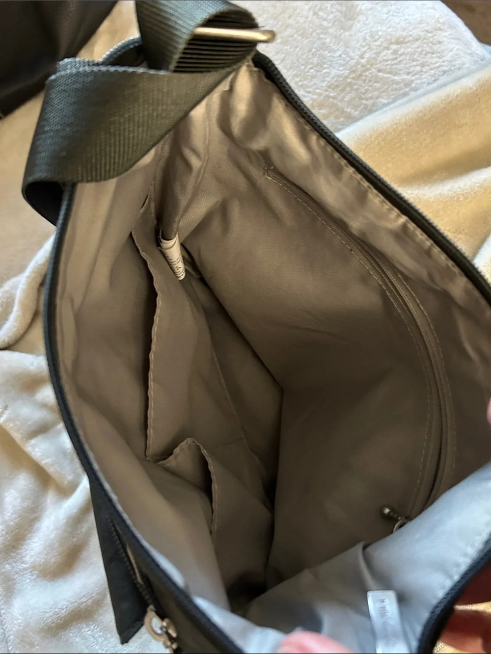Baggallini Black Crossbody Messenger with Front Flap Pocket
